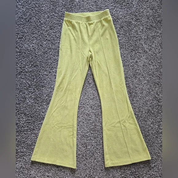 Aerie Groove-on Ribbed Velour Flare Pants Neon Yellow XS - Picture 2 of 6